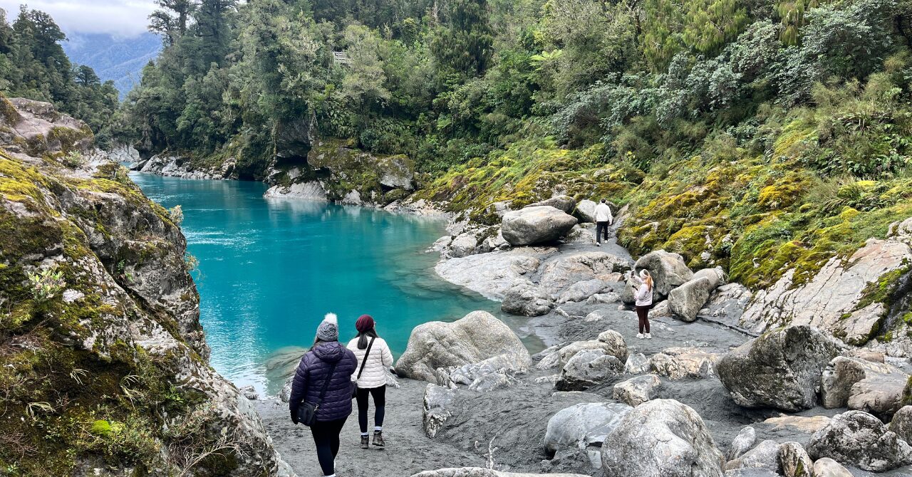 【Hokitika Gorge】この国、色々バグっています｜曇りでもターコイズブルーの川がすごすぎた