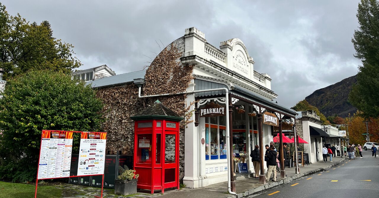 【Arrowtown】一攫千金？ゴールドが取れる町へ｜紅葉に包まれた絵本みたいな街でした