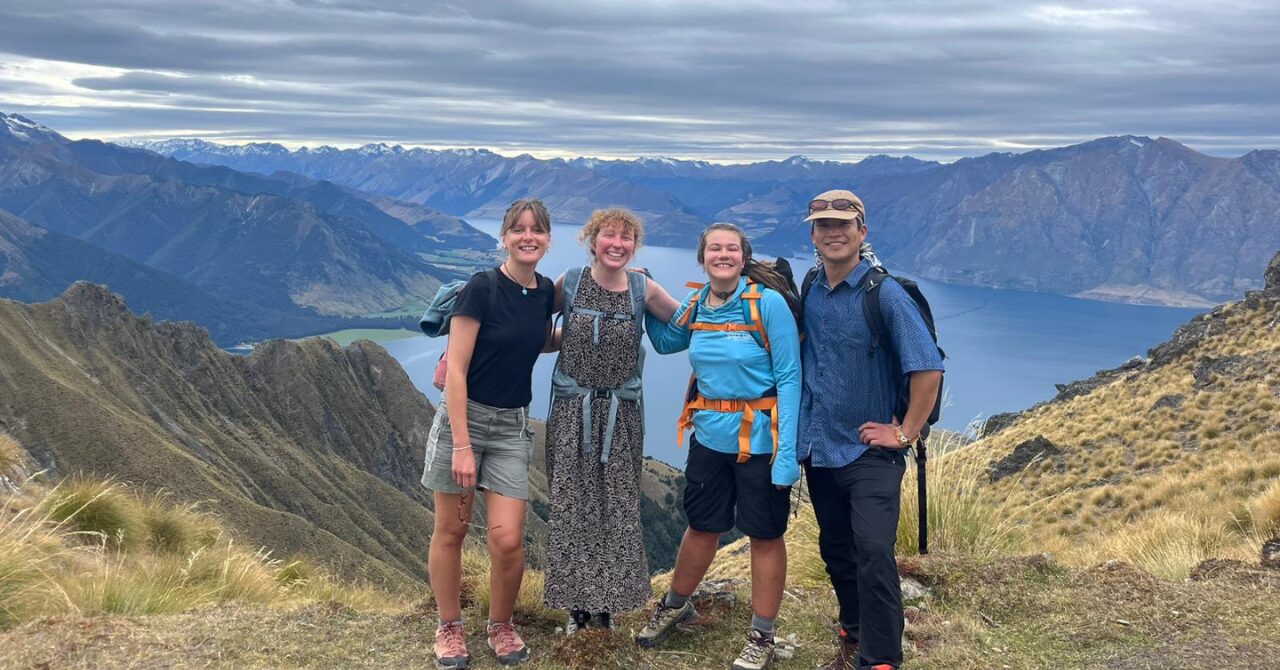 【Isthmus Peak】フレンチコミュニティに参加してきました｜2つの湖を見下ろす絶景トレッキング